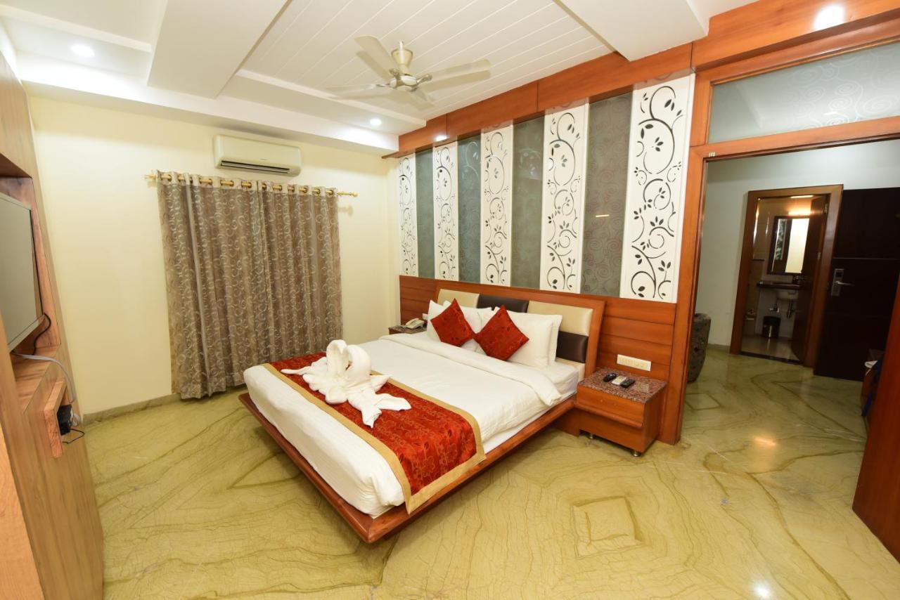 Hotel Yois Udaipur Ngoại thất bức ảnh